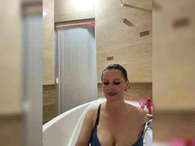 RoyalBreasts