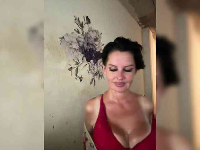 RoyalBreasts
