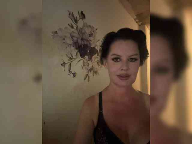 RoyalBreasts
