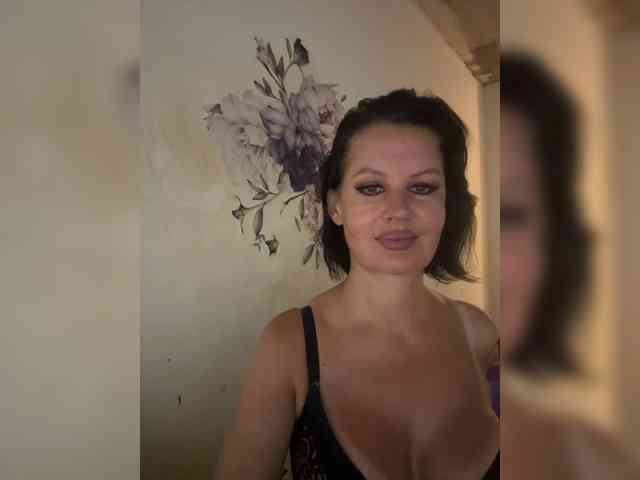 RoyalBreasts Sex Cam Show