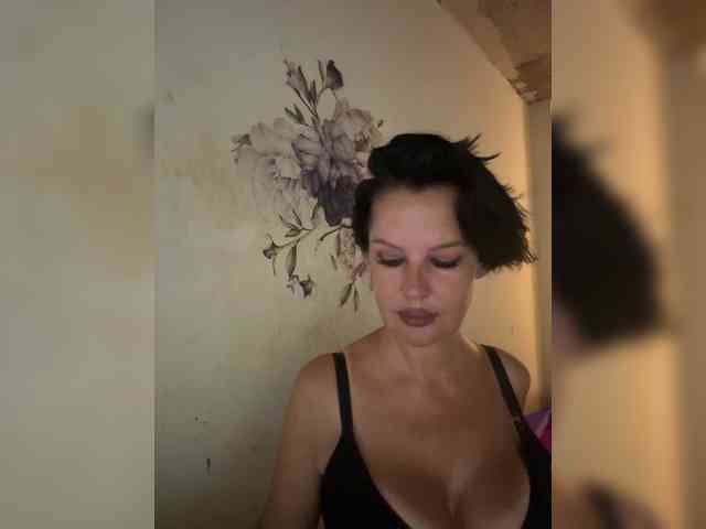 RoyalBreasts