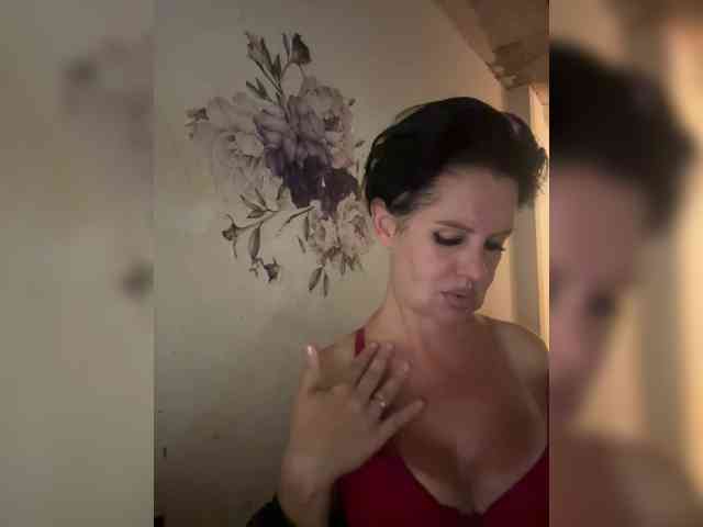 RoyalBreasts