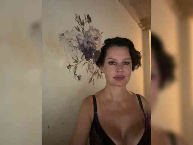 naked chat room RoyalBreasts