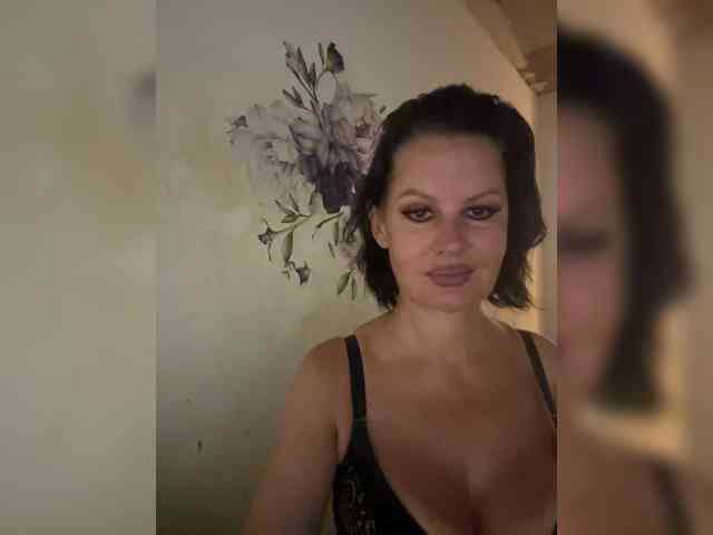 RoyalBreasts Sex Cam Show