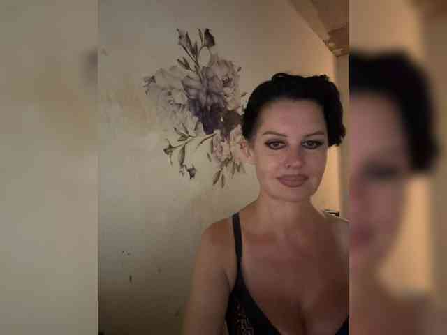 RoyalBreasts