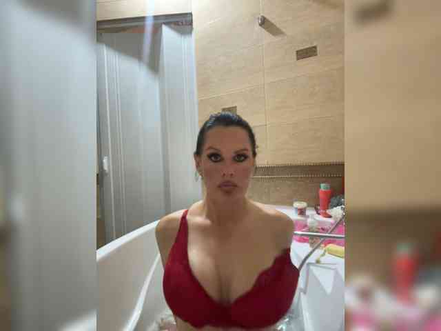 RoyalBreasts