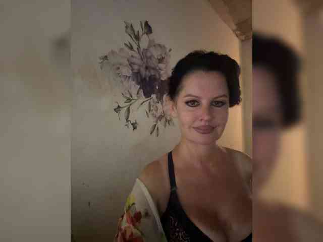 RoyalBreasts