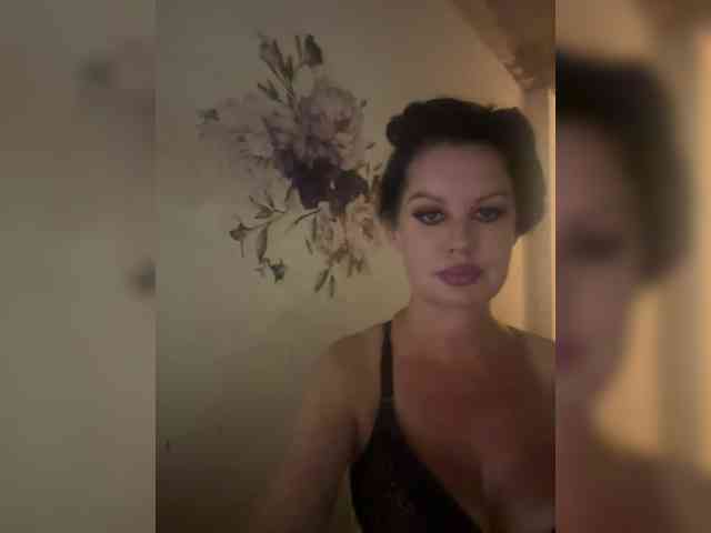 RoyalBreasts