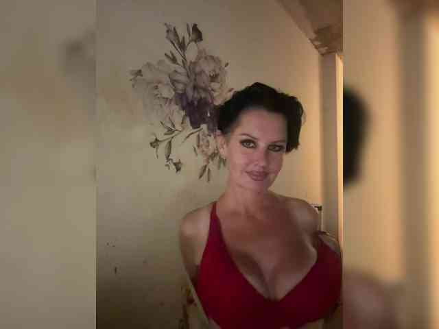 RoyalBreasts
