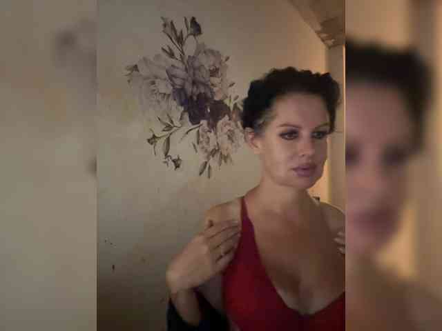 RoyalBreasts