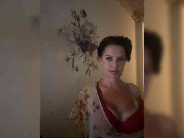 RoyalBreasts