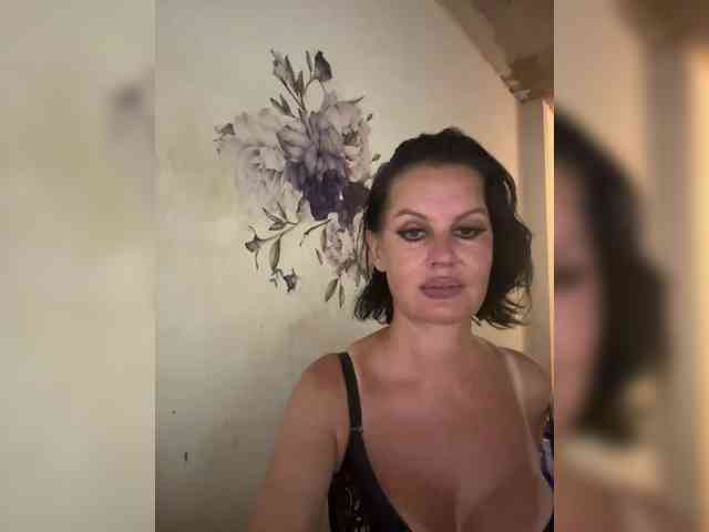 RoyalBreasts