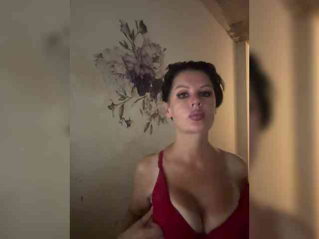 RoyalBreasts