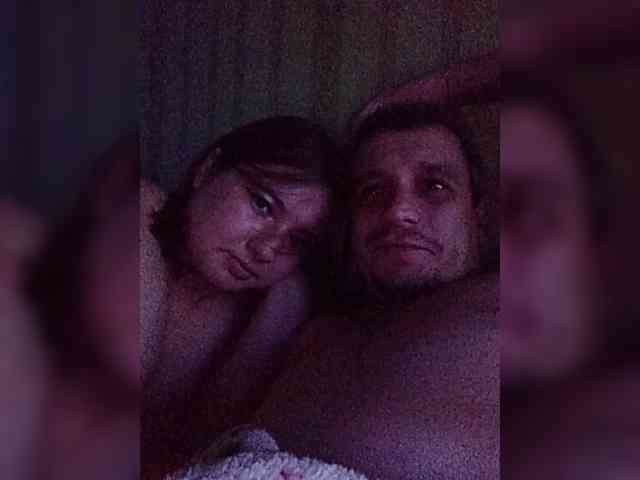 AllNaturalCouple webcam