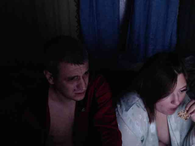 AllNaturalCouple webcam