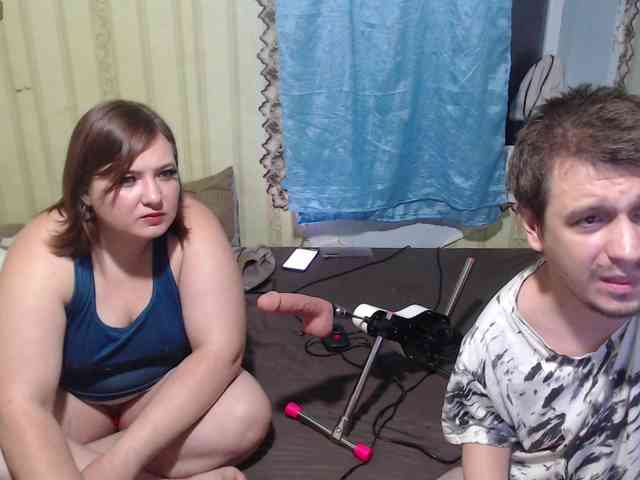 AllNaturalCouple webcam