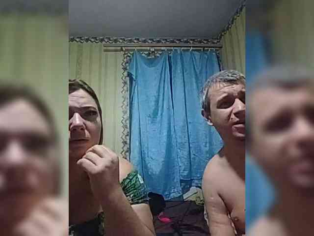 AllNaturalCouple webcam