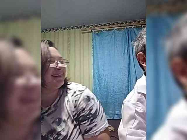 AllNaturalCouple webcam