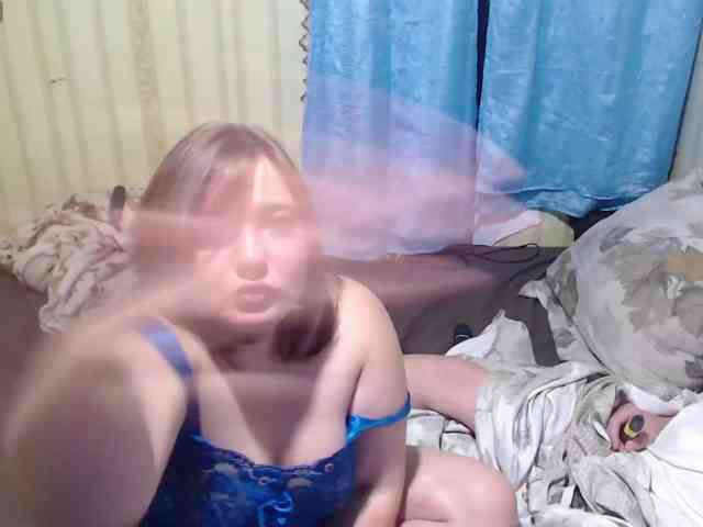 AllNaturalCouple webcam