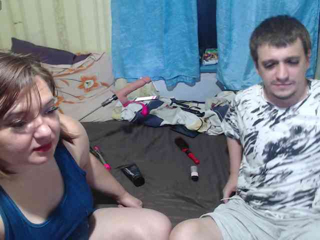 AllNaturalCouple webcam