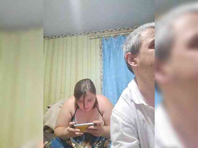 AllNaturalCouple webcam