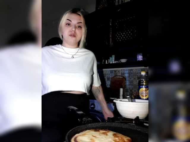 Kira-Kriss live cam on BongaCams