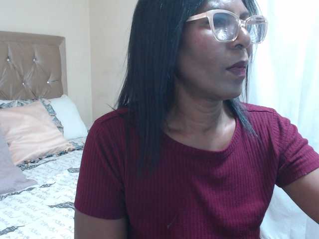 alisse27's BongaCams show and profile
