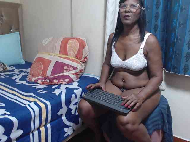 alisse27 webcam