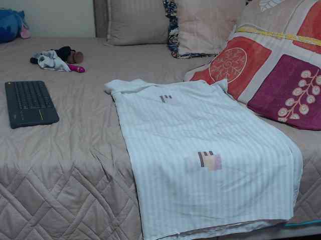 Modelo: alisse27