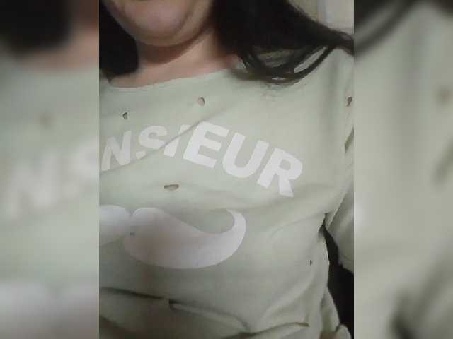 Elena19962 live cam on BongaCams