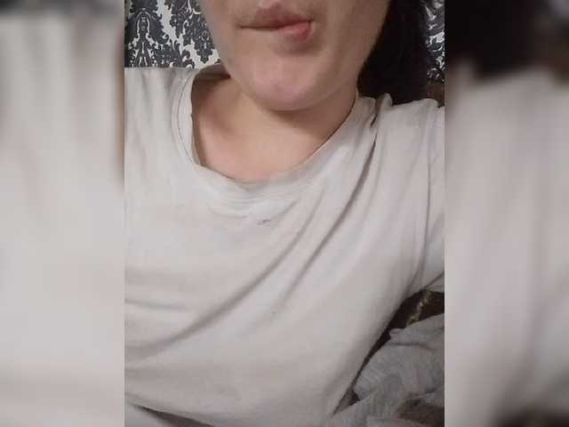 Elena19962 live cam on BongaCams