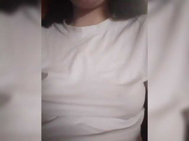 Elena19962 live cam on BongaCams