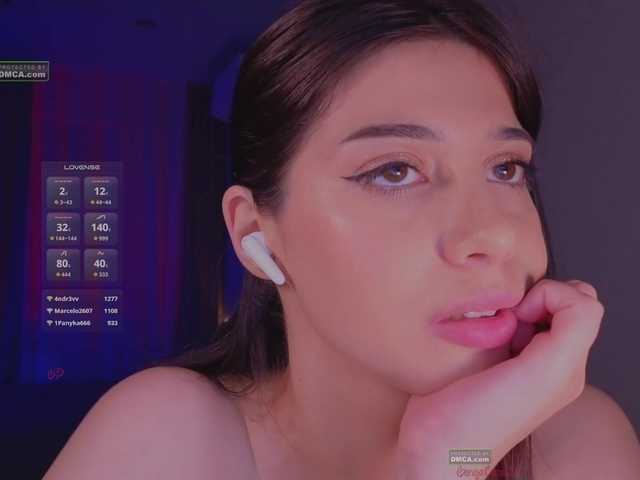 Chat with elderberry live cam
