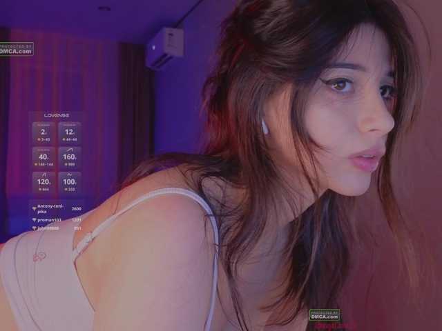 -umbre11a- live cam on BongaCams