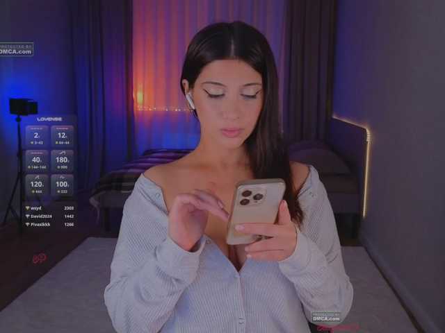 -umbre11a- live cam on BongaCams