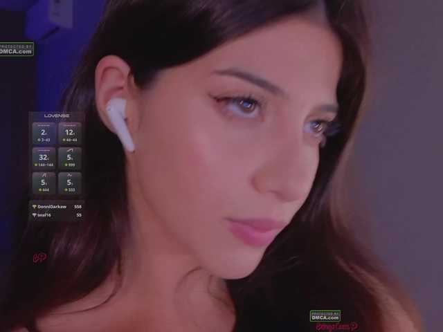 -umbre11a- live cam on BongaCams