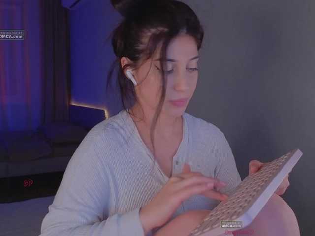 -umbre11a- live cam on BongaCams