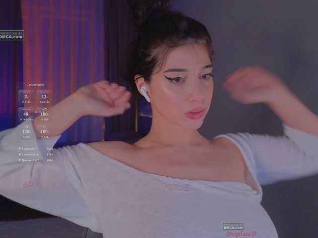 -umbre11a- live cam on BongaCams