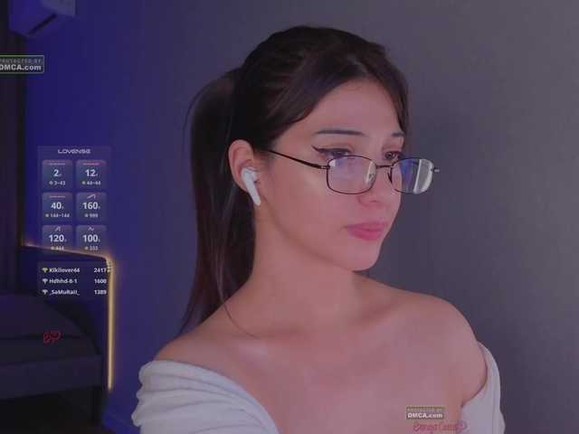 -umbre11a- live cam on BongaCams