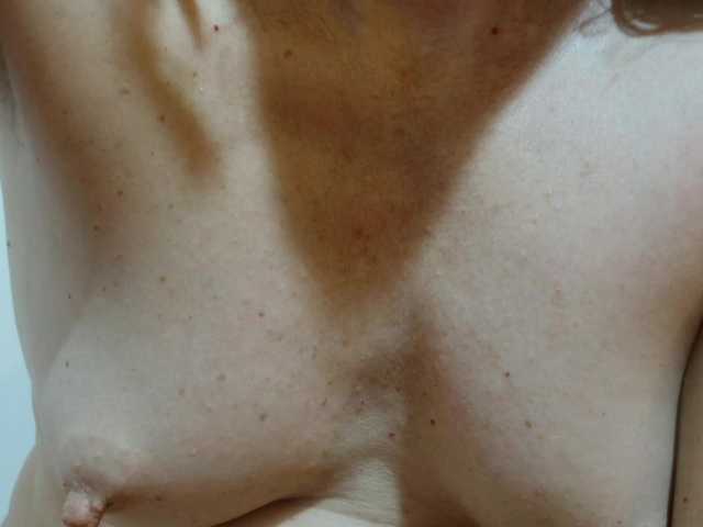 Lolaxx-x live cam on BongaCams