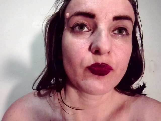 Maysia live cam preview