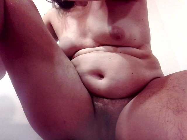 Lolaxx-x live cam on BongaCams