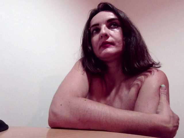 Lolaxx-x