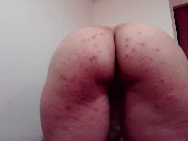 Lolaxx-x live cam on BongaCams
