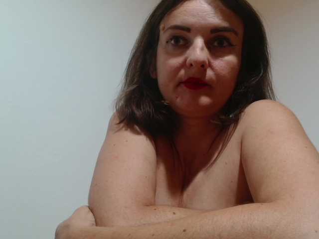 Lolaxx-x live cam on BongaCams