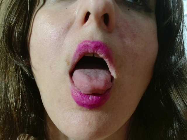 Lolaxx-x