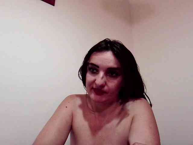 Lolaxx-x