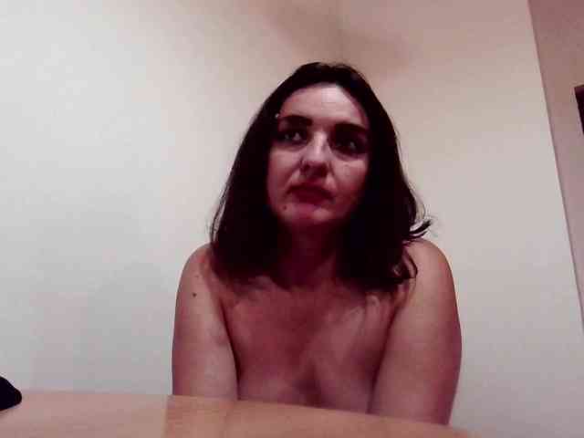 Lolaxx-x