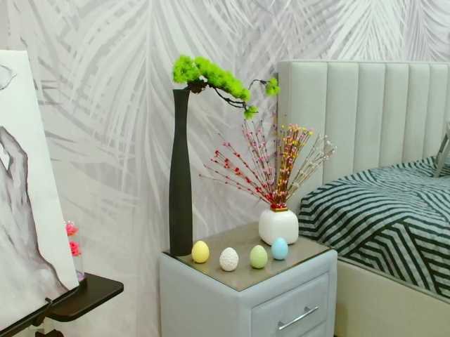 JuicyGloss's BongaCams show and profile