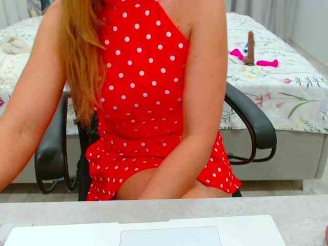 JuicyGloss webcam